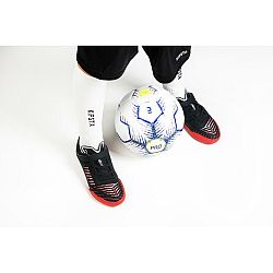 KIPSTA Detská futsalová obuv Ginka 500 čierno-červená šedá 30