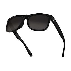 QUECHUA Turistické slnečné okuliare pre dospelých MH140 kategória 3 čierna