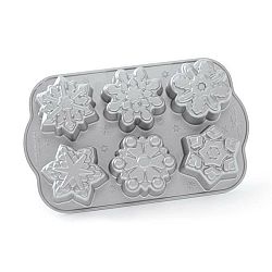 Nordic Ware Forma na 6 snehových vločiek Frozen Snowflake Bundt® strieborná